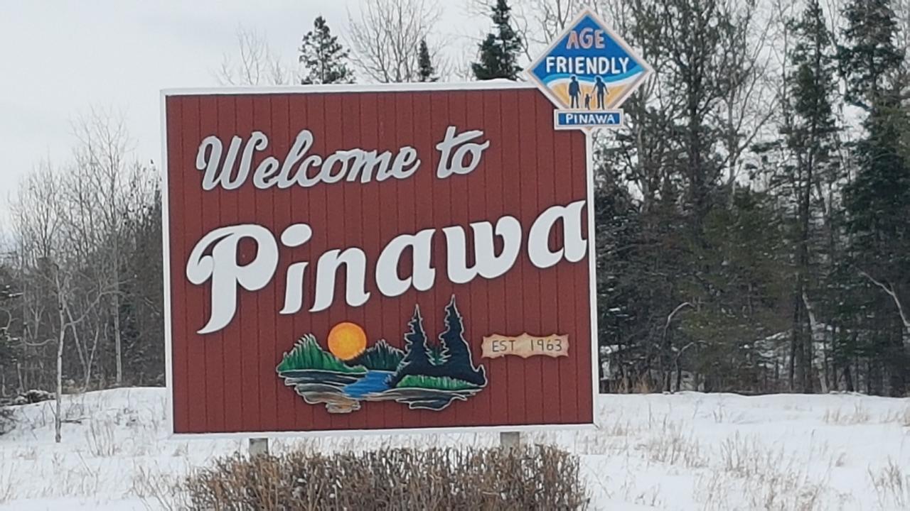 Pinawa Motel Extérieur photo